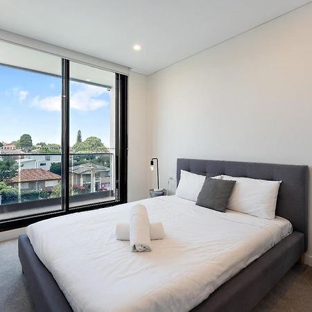Luxury 3 Bedroom Apartment In Ryde Sydney Exterior photo